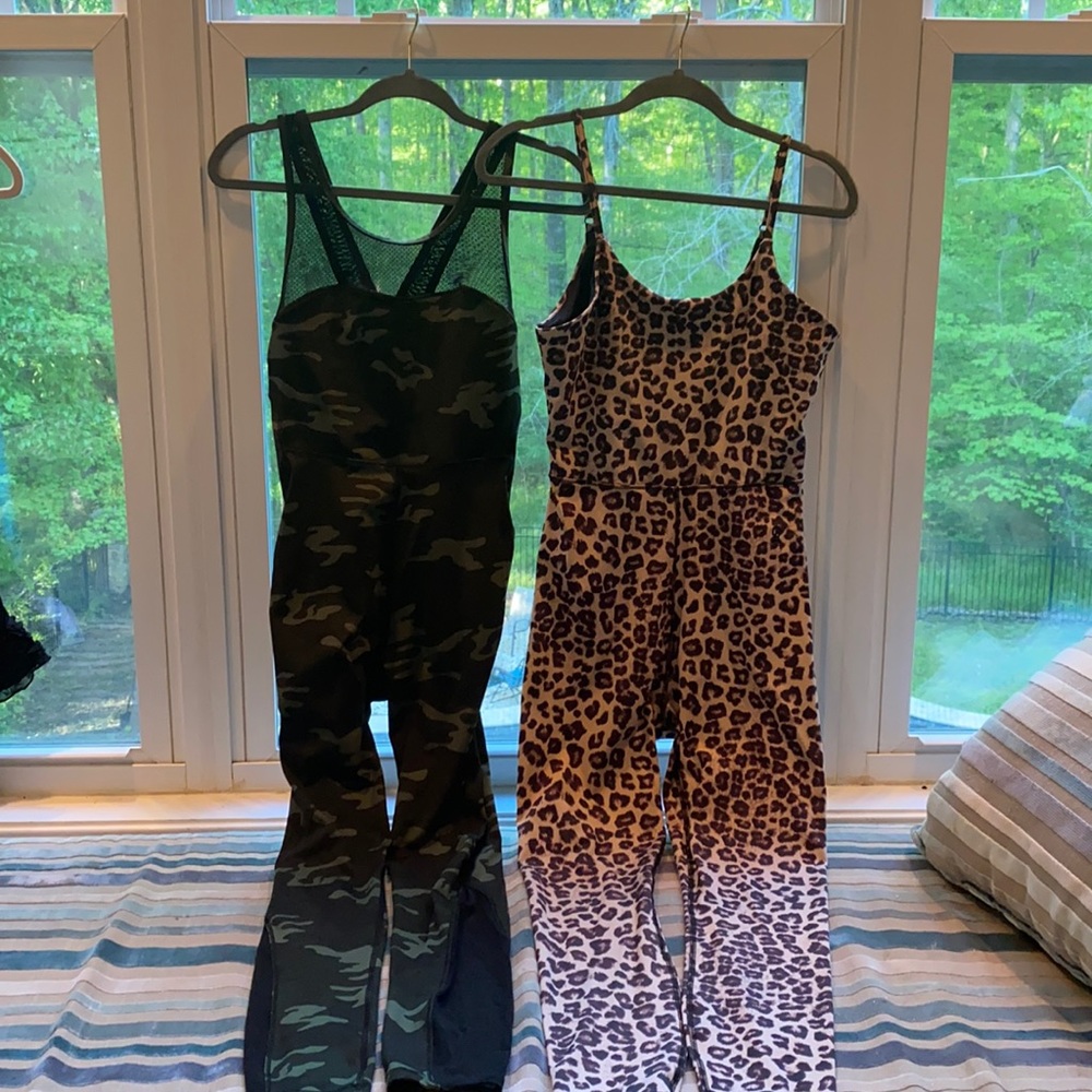 Good American jumpsuit/leotard workout suits